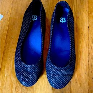 Betabrand flats, worn once, 9.5
